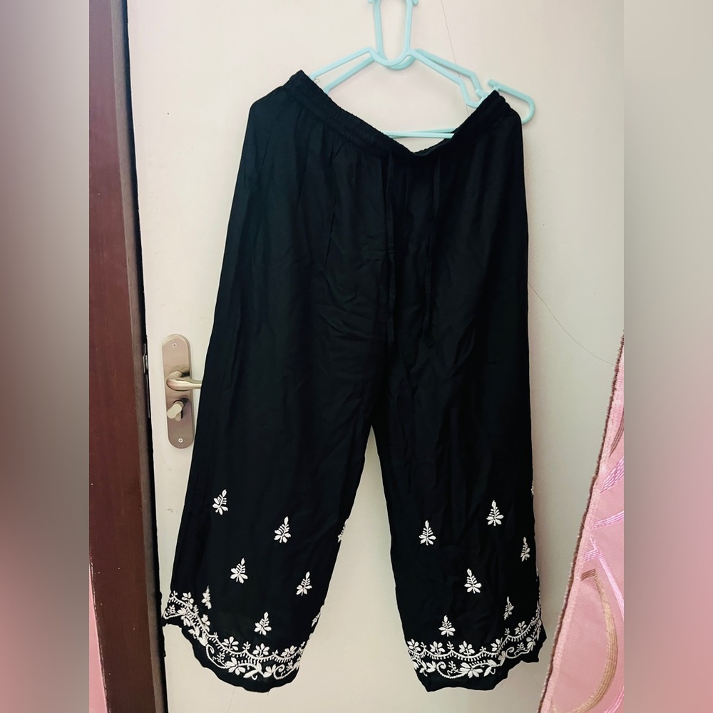 House of chickenkari kurta with bottom ! - Picture 3 of 10